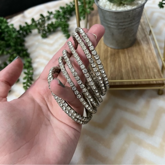 -🌸5/$25🌸Wrap Studded Faux Diamond Accent Bracelet - Picture 11 of 13
